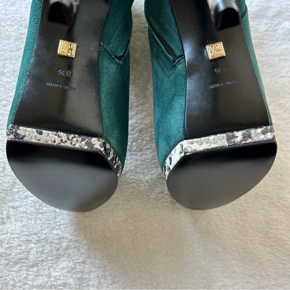 Pour La Victoire Green Suede Booties - Picture 8 of 8